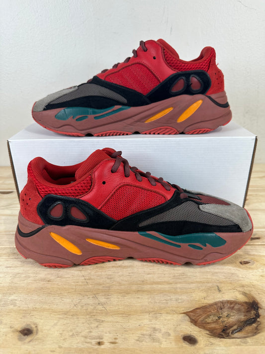 Yeezy 700 Hi-Res Red Sz 10