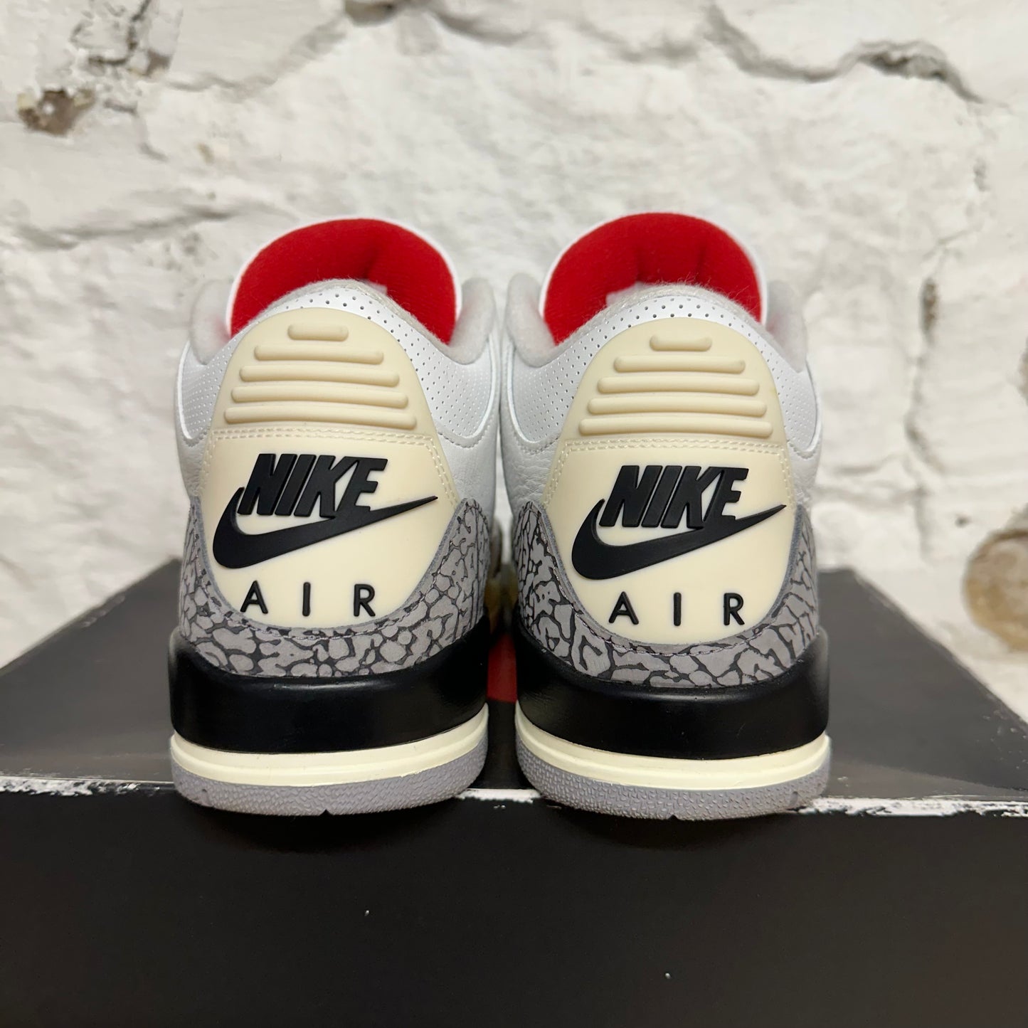 Air Jordan 3 White Cement Reimagined Sz 10.5