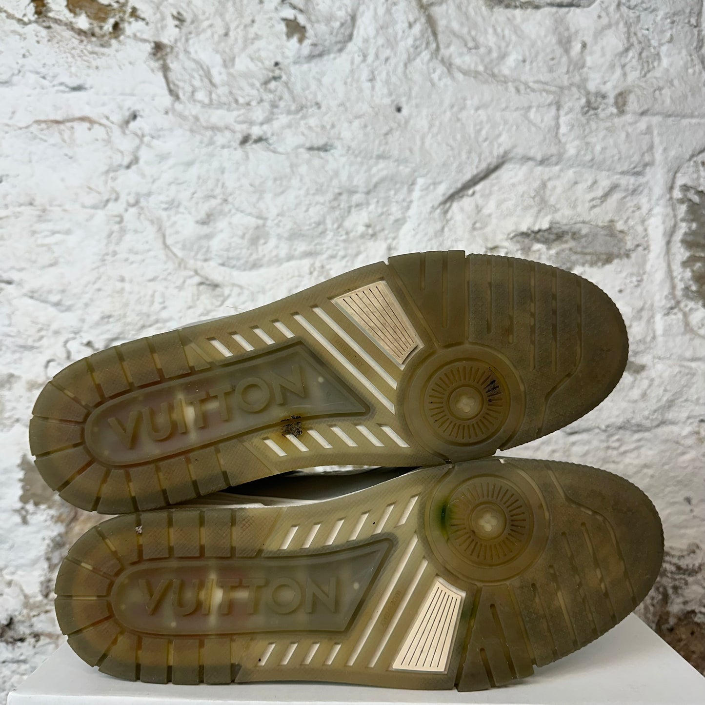 Louis Vuitton Gray White Trainer Sz 11.5 (10LV) No Box