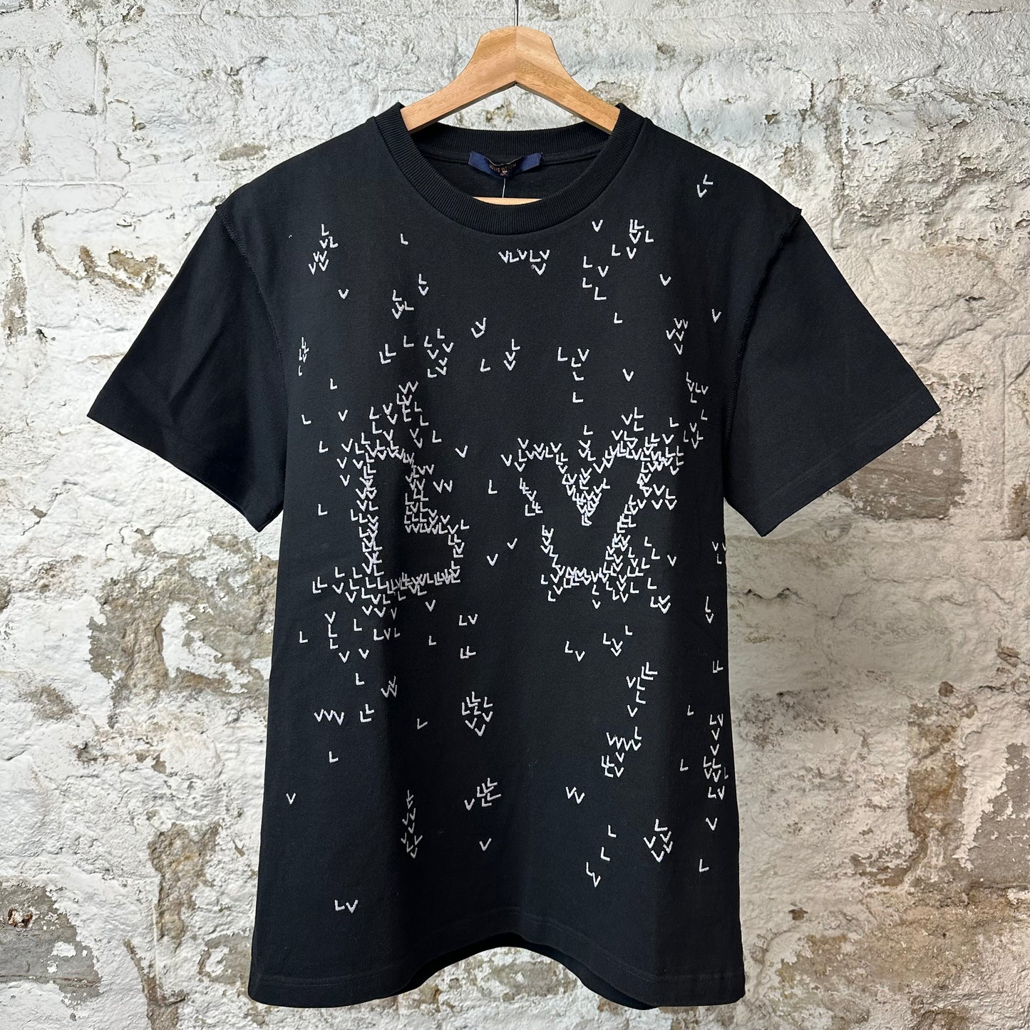 Louis Vuitton Spread Embroidery T-shirt Black Sz S