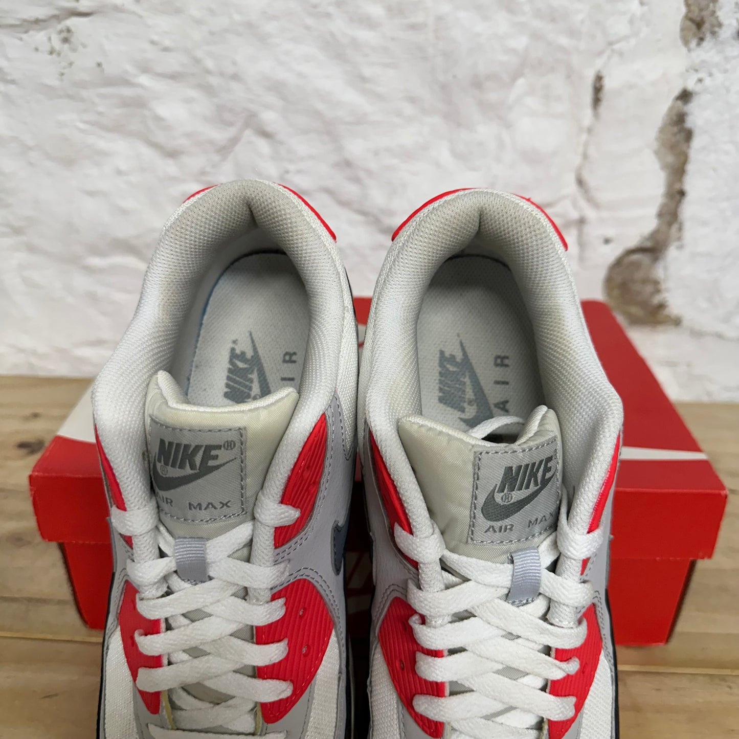 Nike Air Max 90 Essential Infrared Sz 11