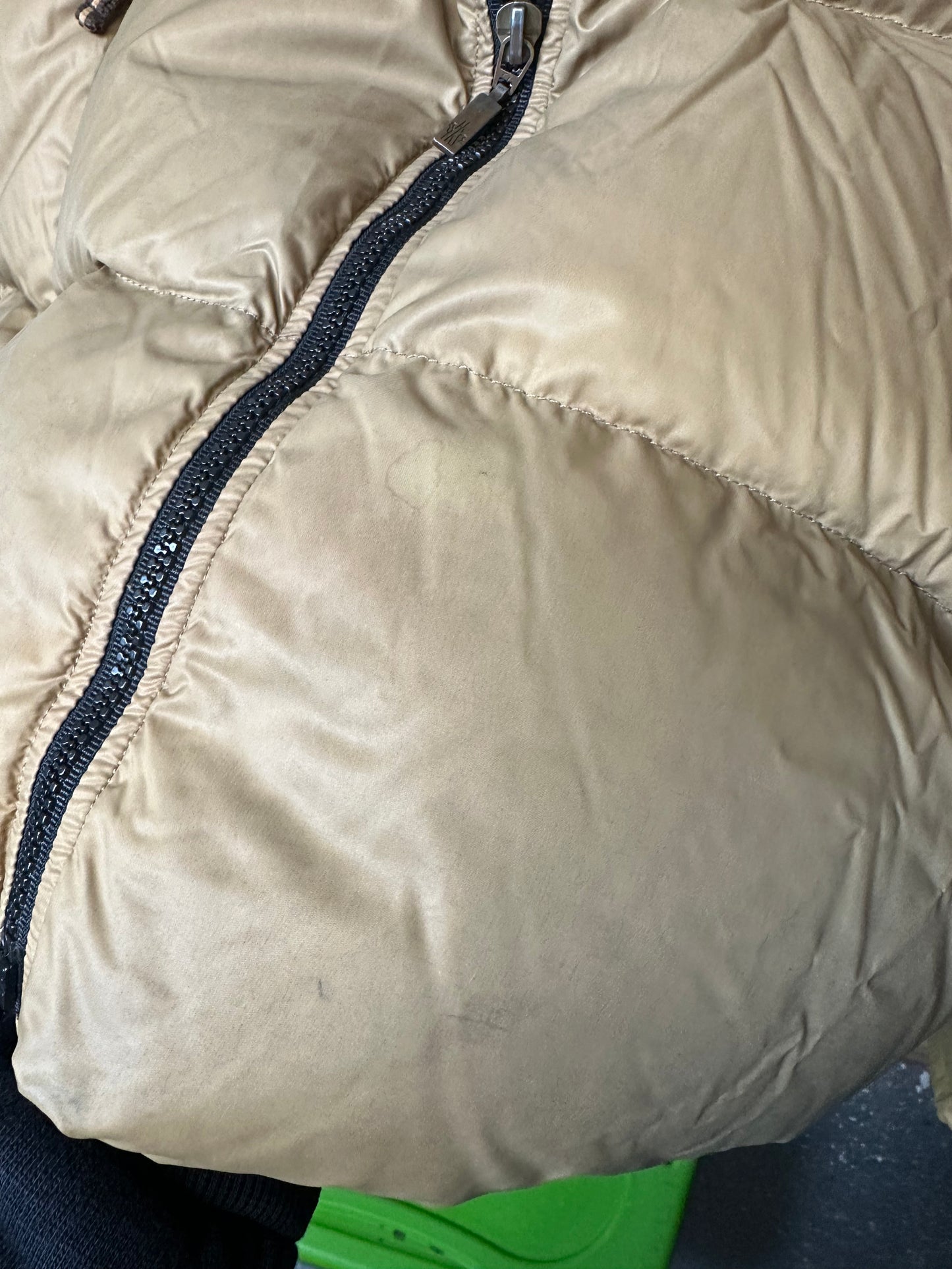 Moncler Brown Puffer Jacket Sz M (2)