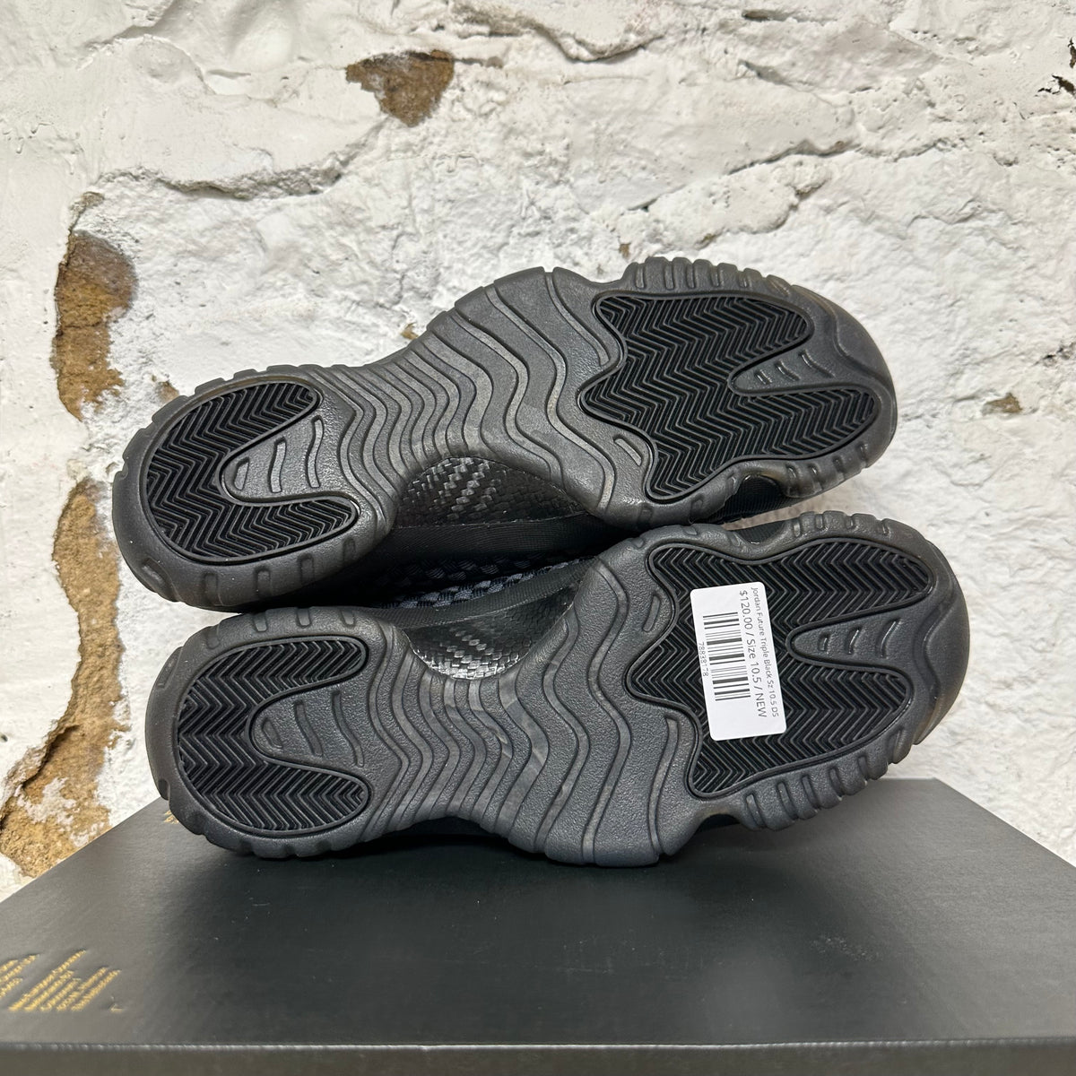 Jordan Future Triple Black Sz 10.5 DS
