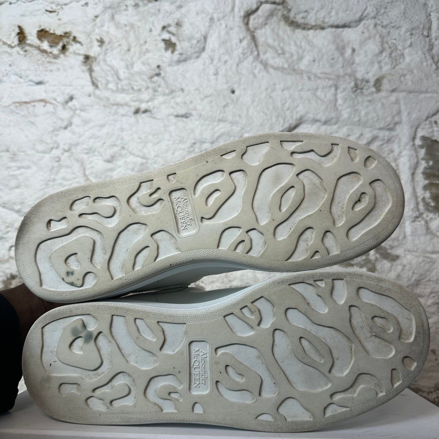 Alexander Mcqueen Striped Lace Triple White Sneaker Sz 9 (42)