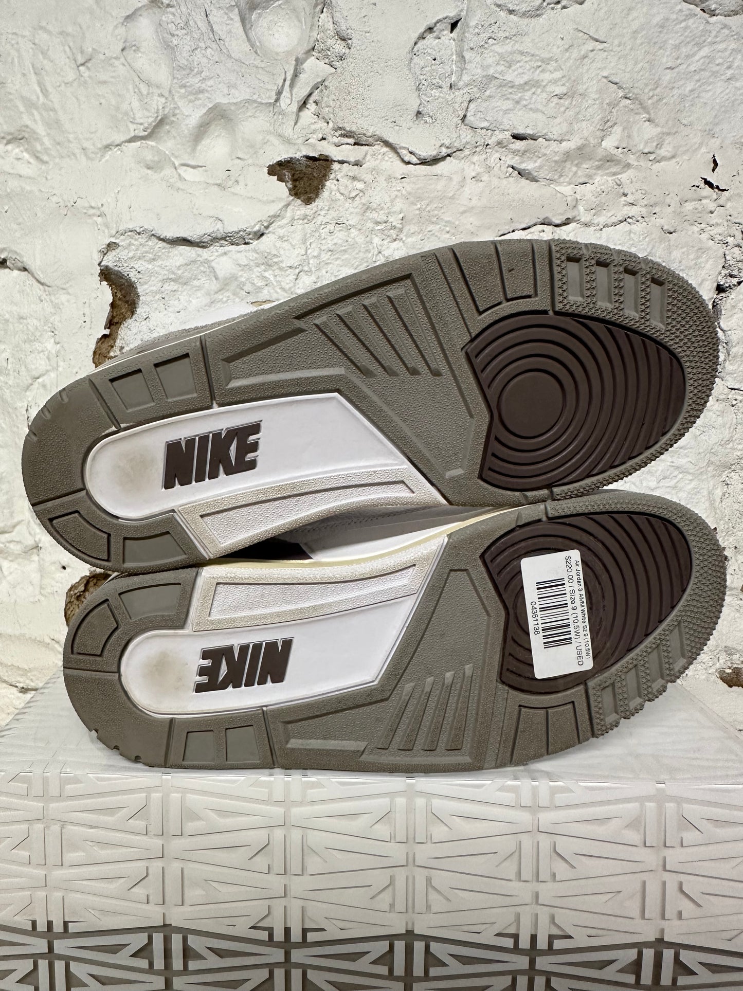 Air Jordan 3 A Ma Maniere Sz 9 (10.5W)