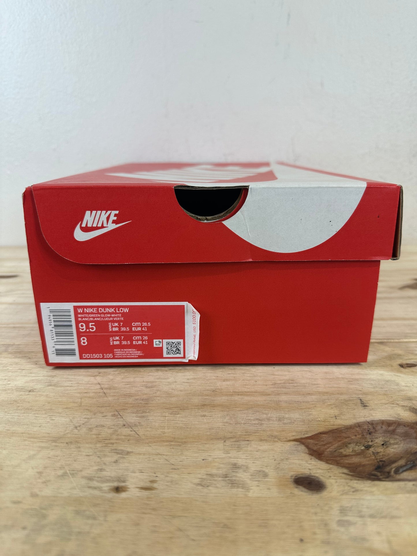 Nike Dunk Low Green Glow Sz 8(9.5W)