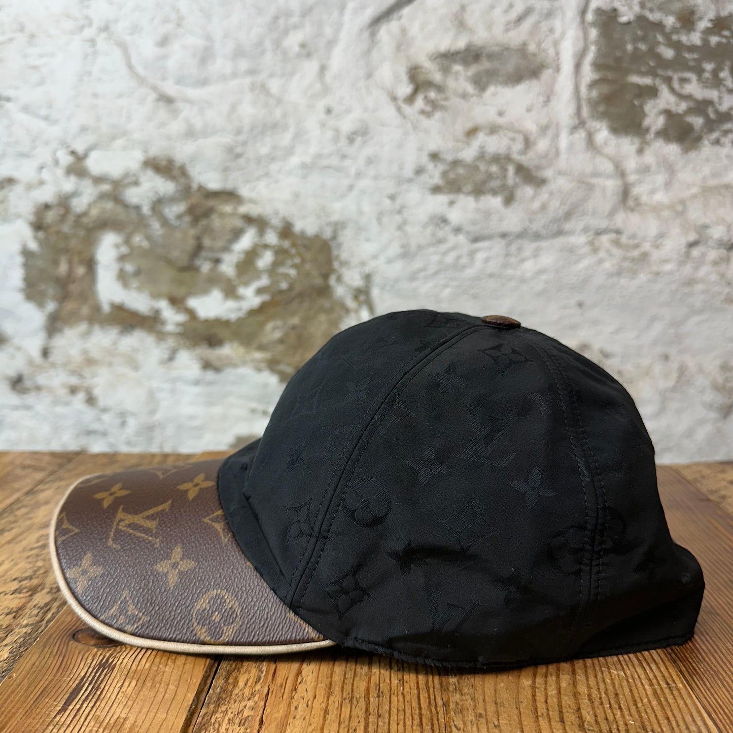 Louis Vuitton Black Brown Monogram Hat Sz L
