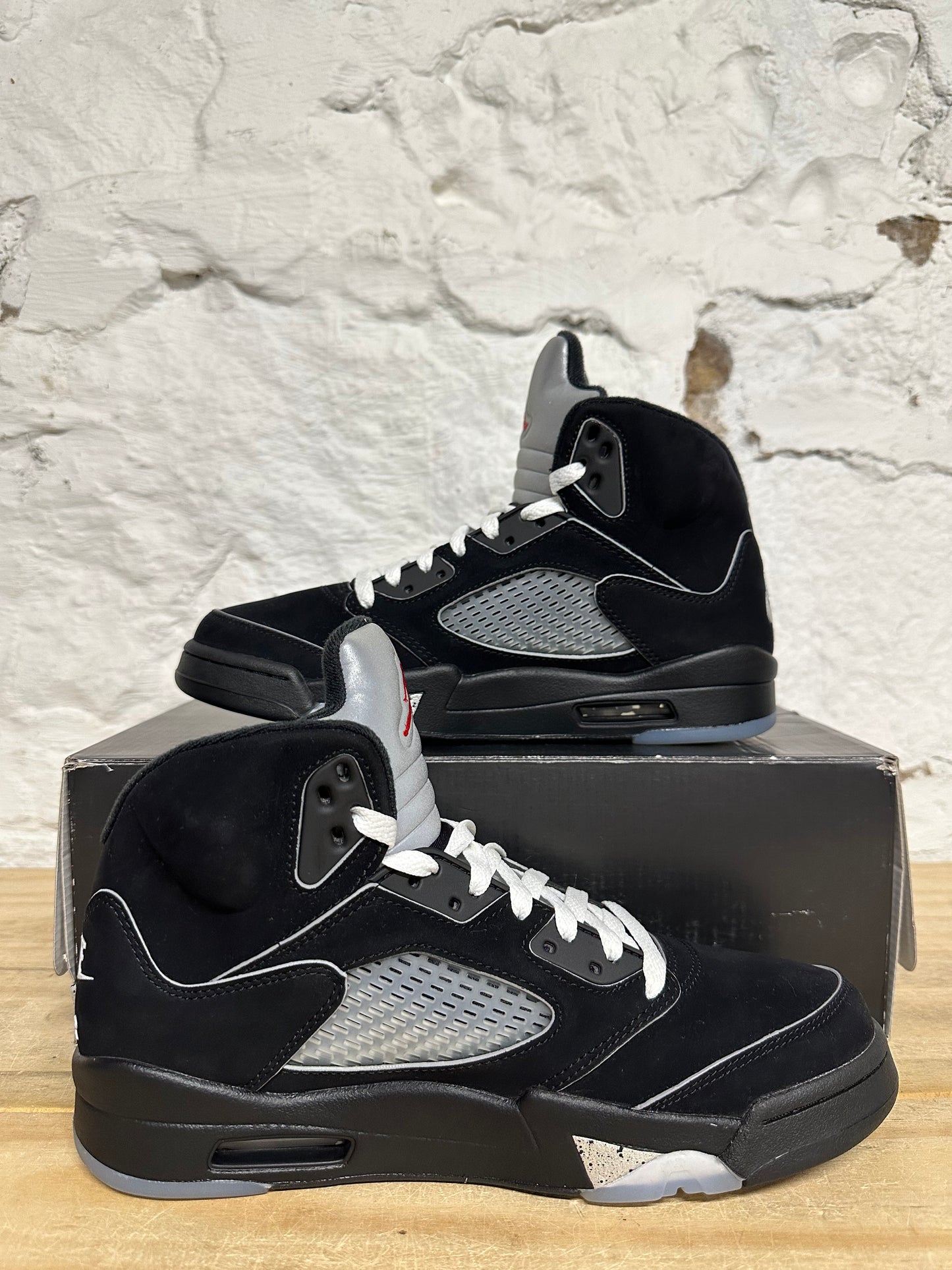 Air Jordan 5 Black Metallic Reimagined Sz 9