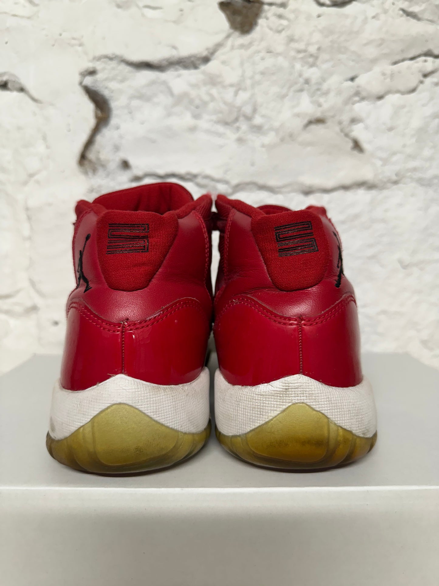 Air Jordan 11 Win Like 96 Sz 6.5Y