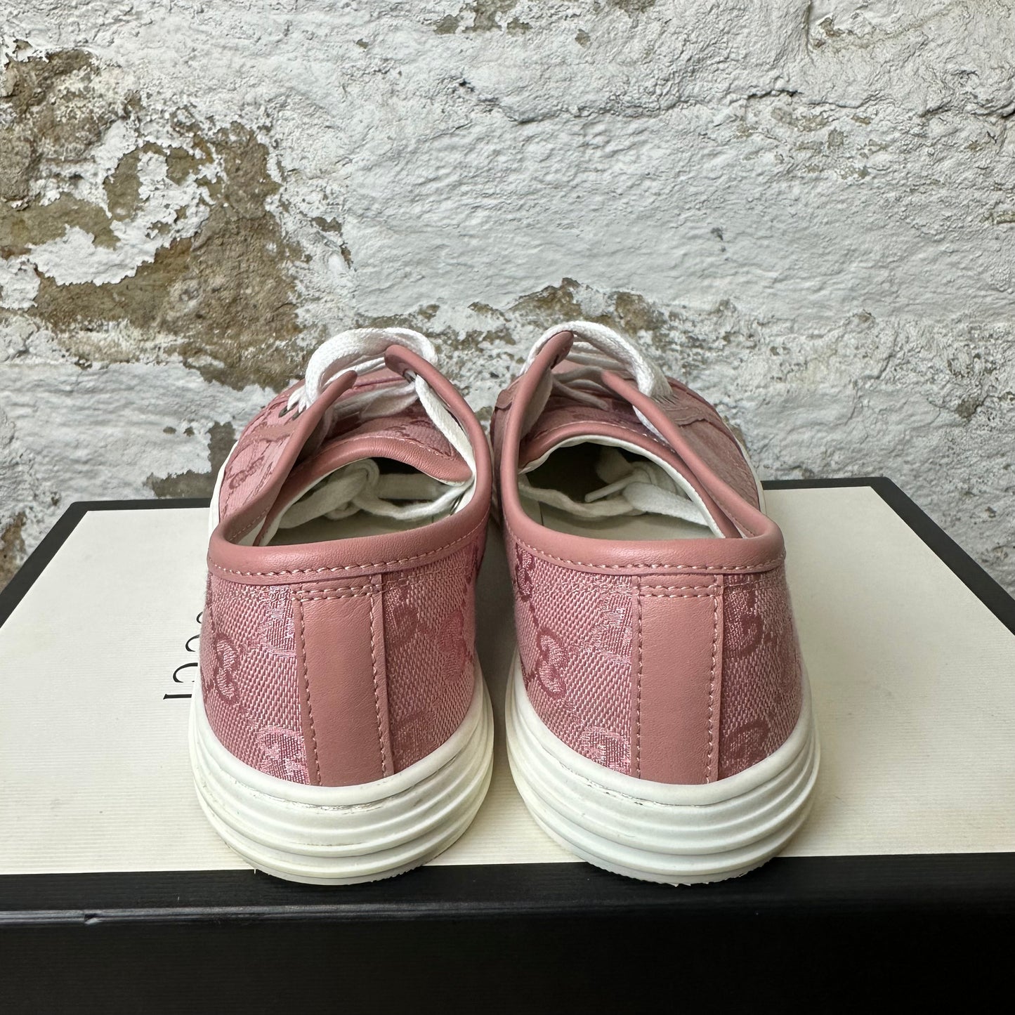 Gucci Pink Monogram Low Top Sneaker Sz 4.5 (36)
