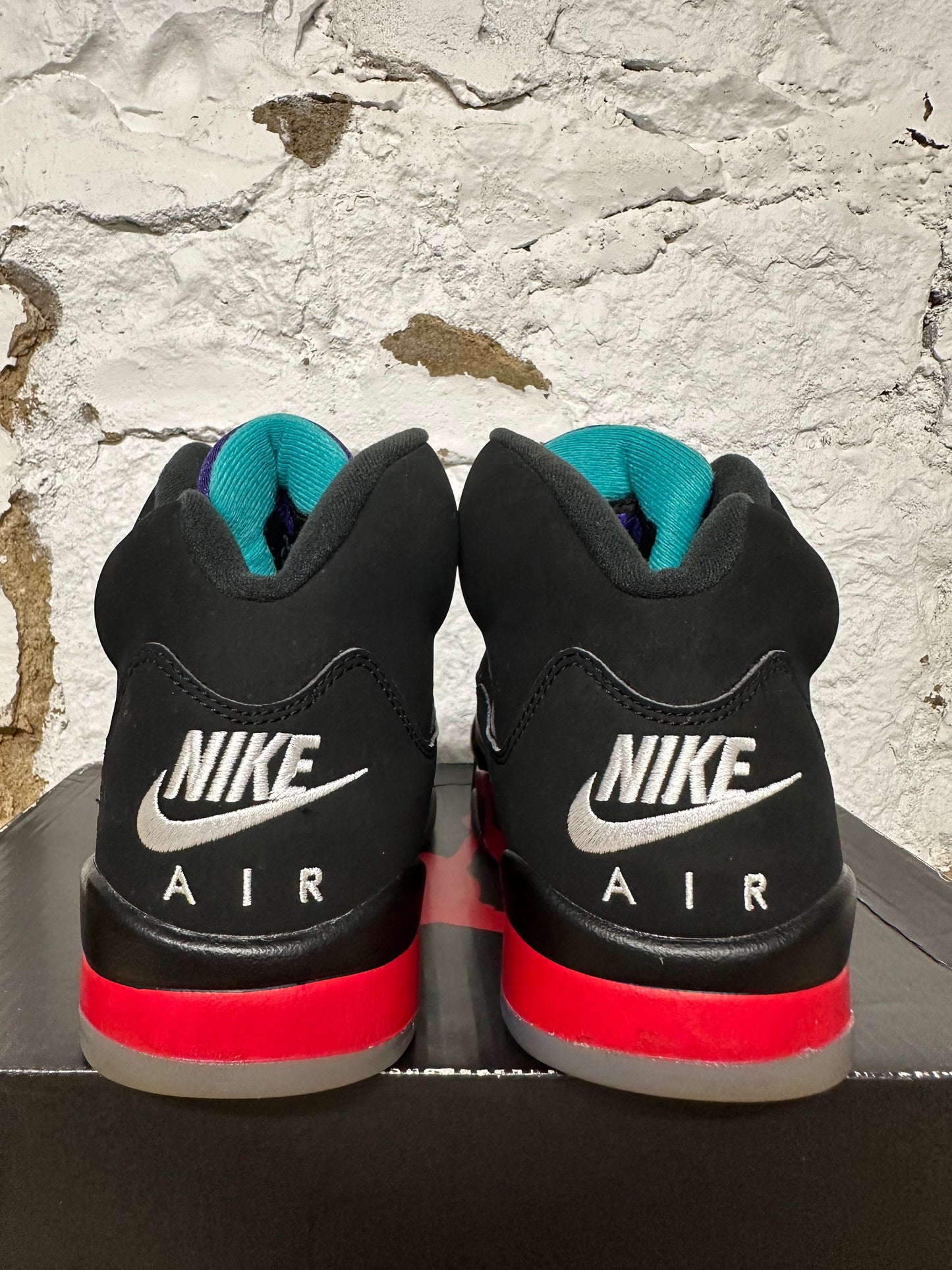 Air Jordan 5 Top 3 Sz 9