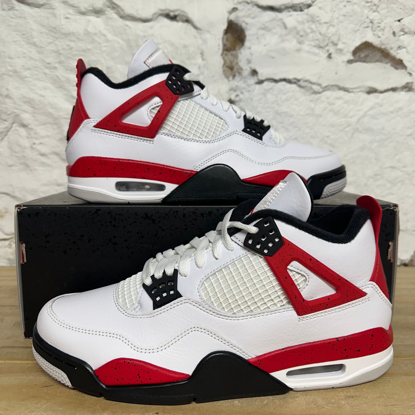 Air Jordan 4 Red Cement Sz 9.5 DS