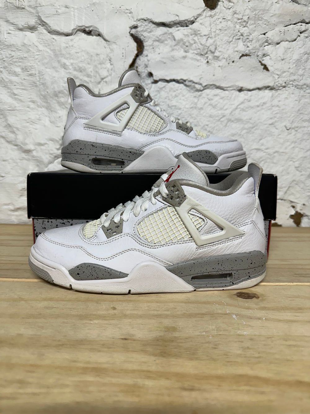 Air Jordan 4 White Oreo Sz 7Y