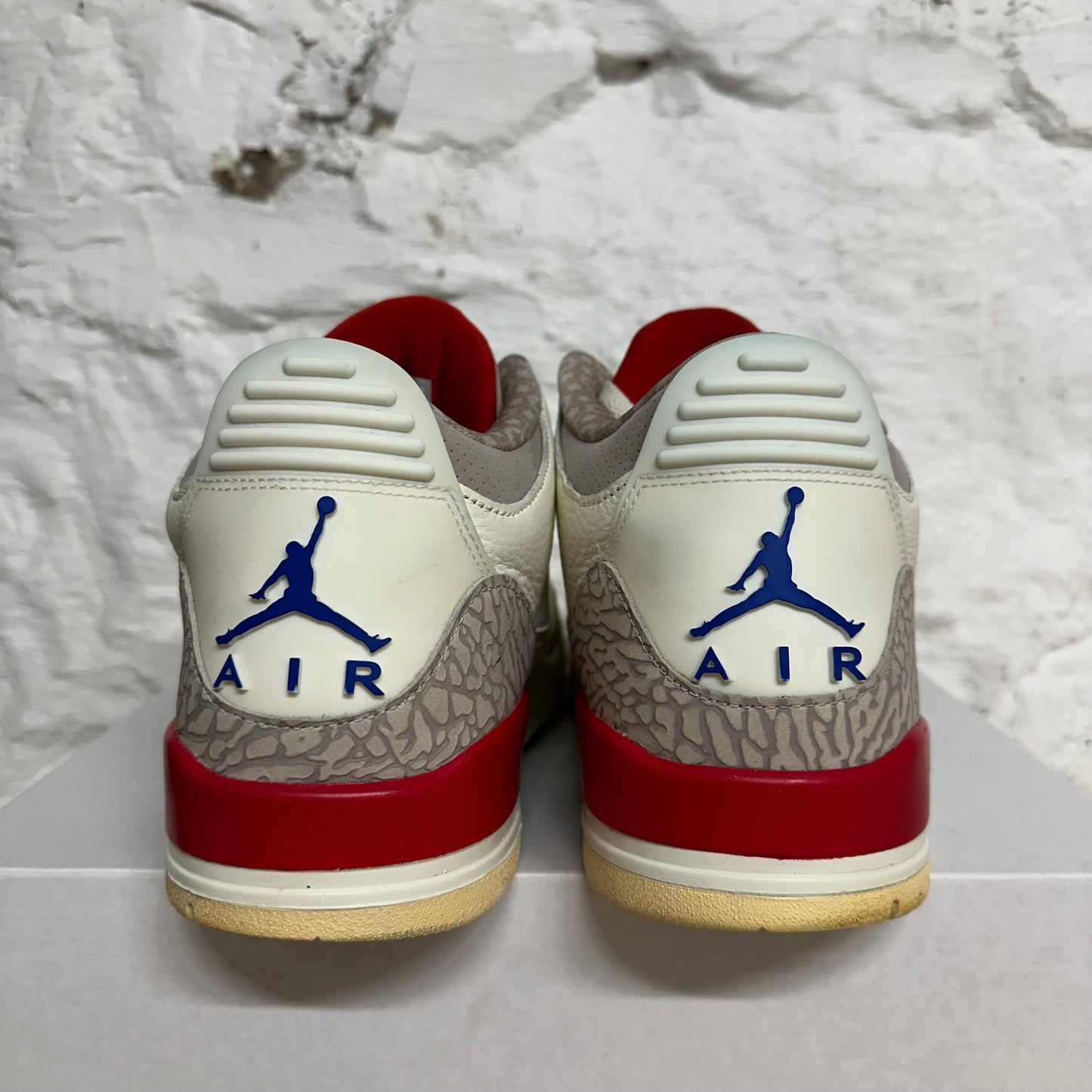 Air Jordan 3 International Flight Sz 12