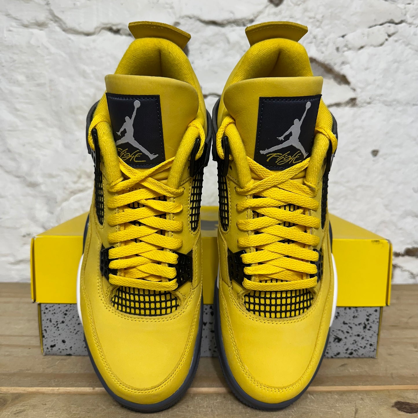 Air Jordan 4 Lightning Sz 9 DS