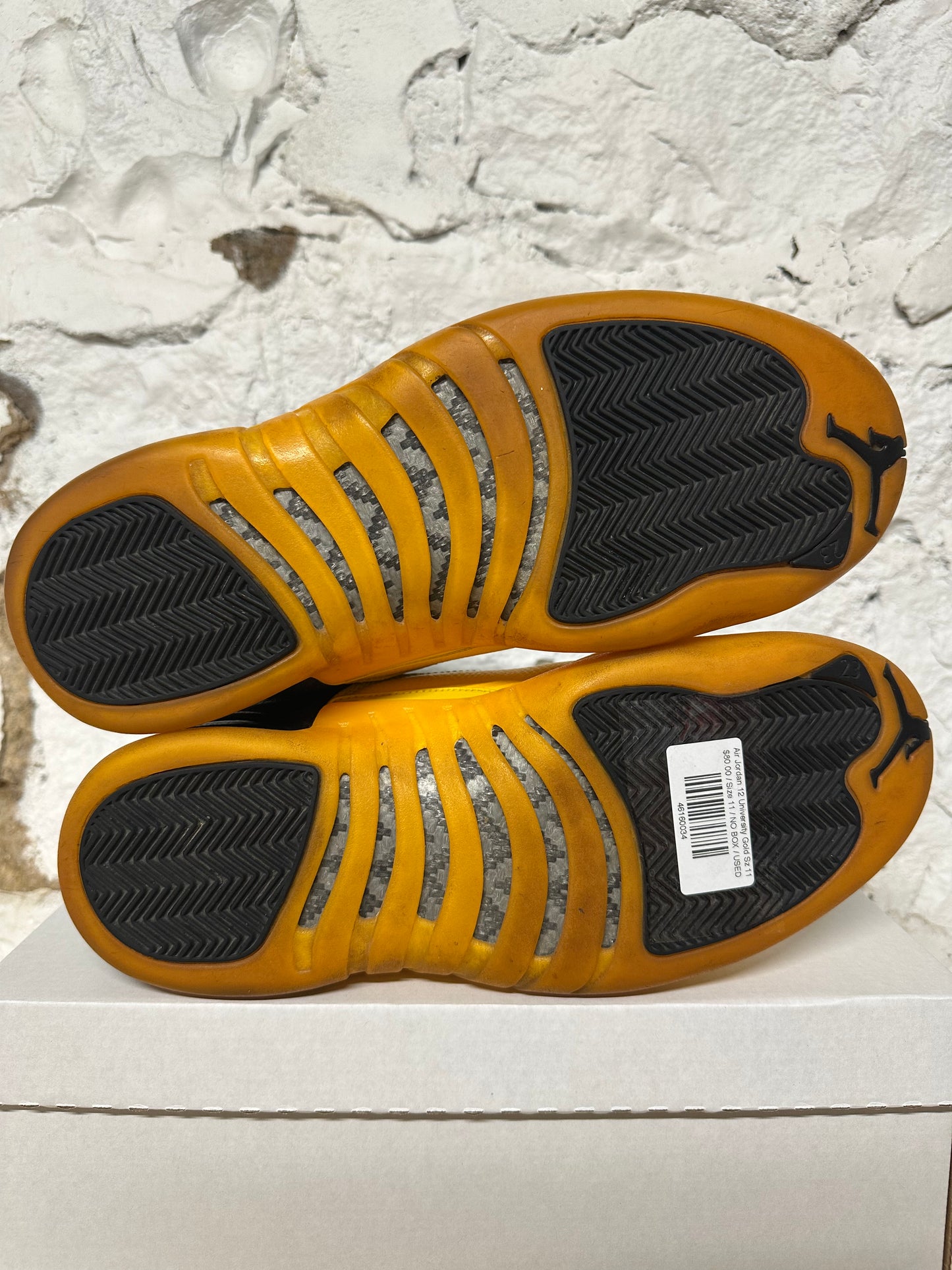 Air Jordan 12 University Gold Sz 11