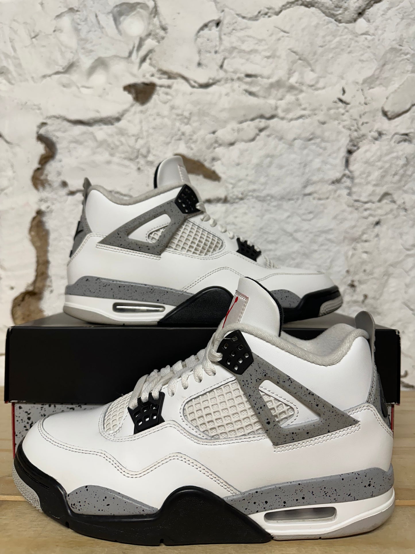 Air Jordan 4 White Cement Sz 8