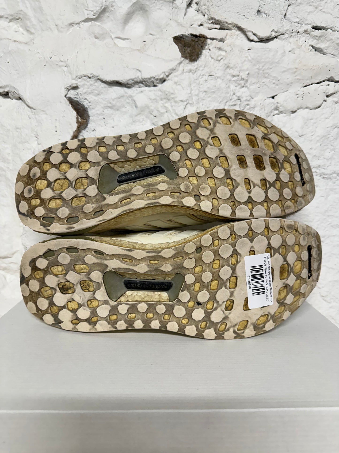 Adidas Ultra Boost Triple White Sz 11