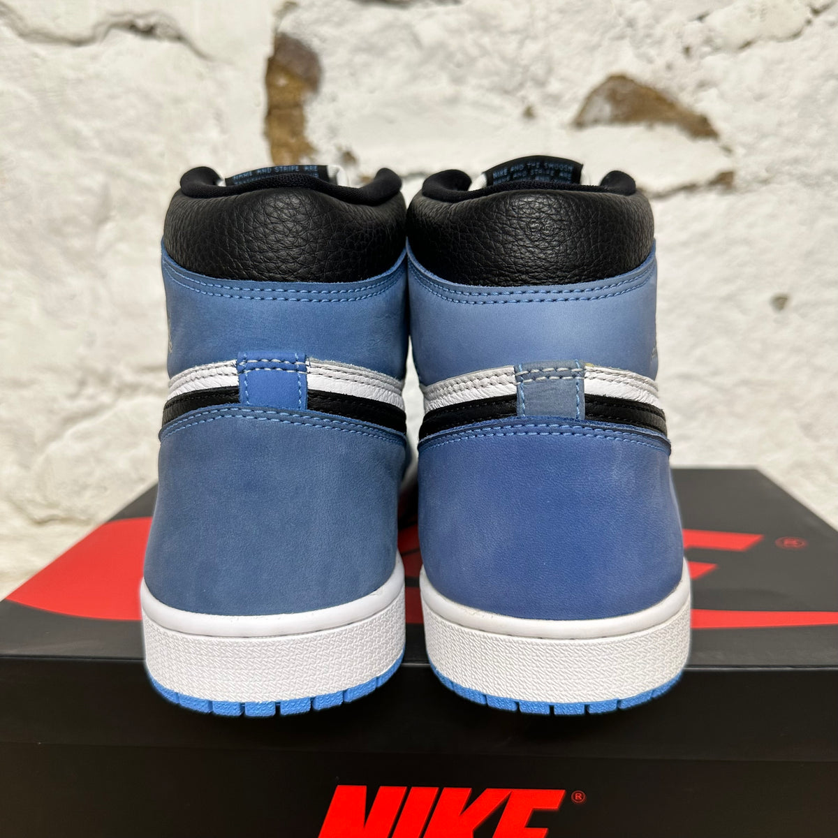 Air Jordan 1 High University Blue Sz 11