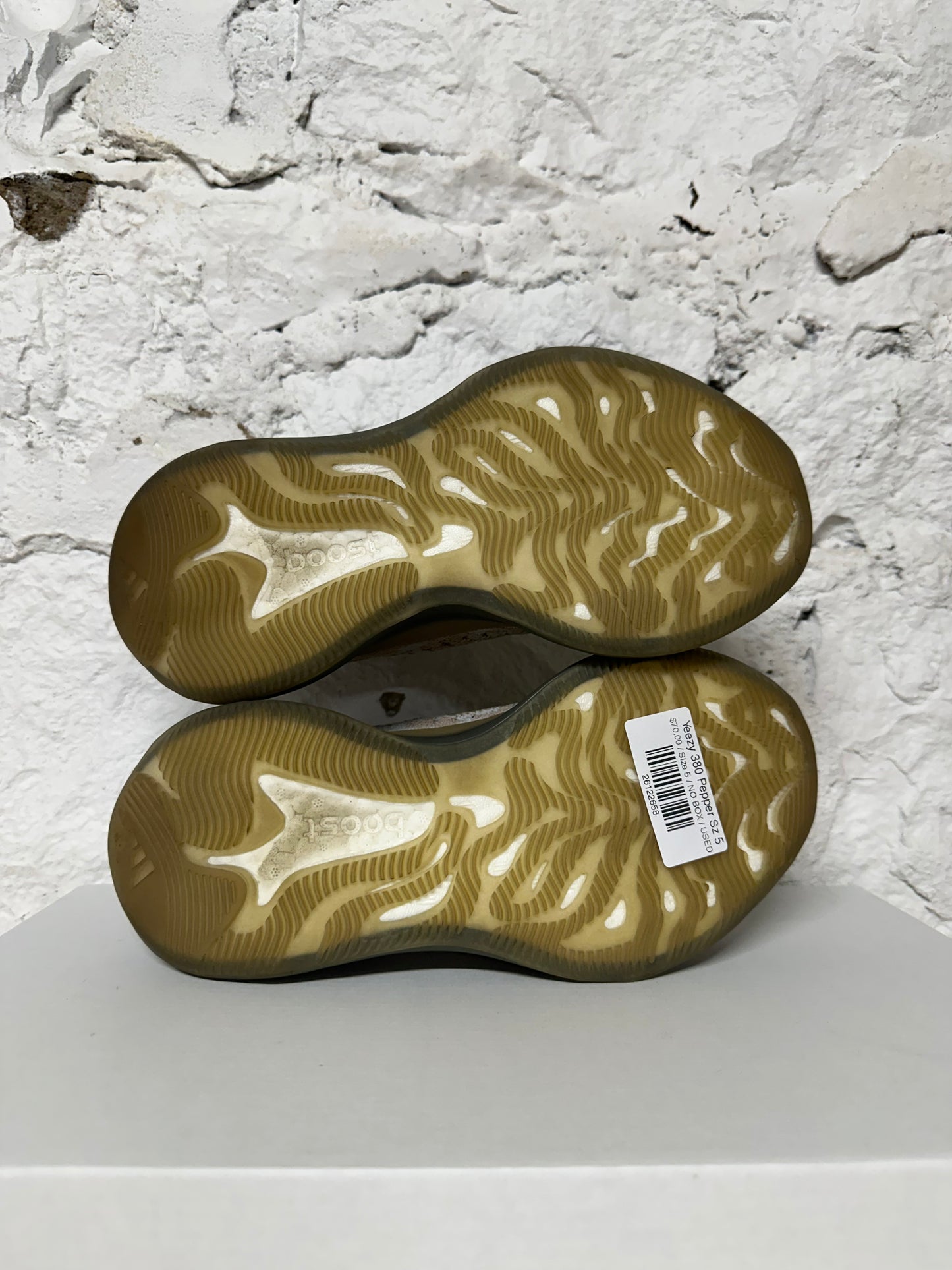 Yeezy 380 Pepper Sz 5
