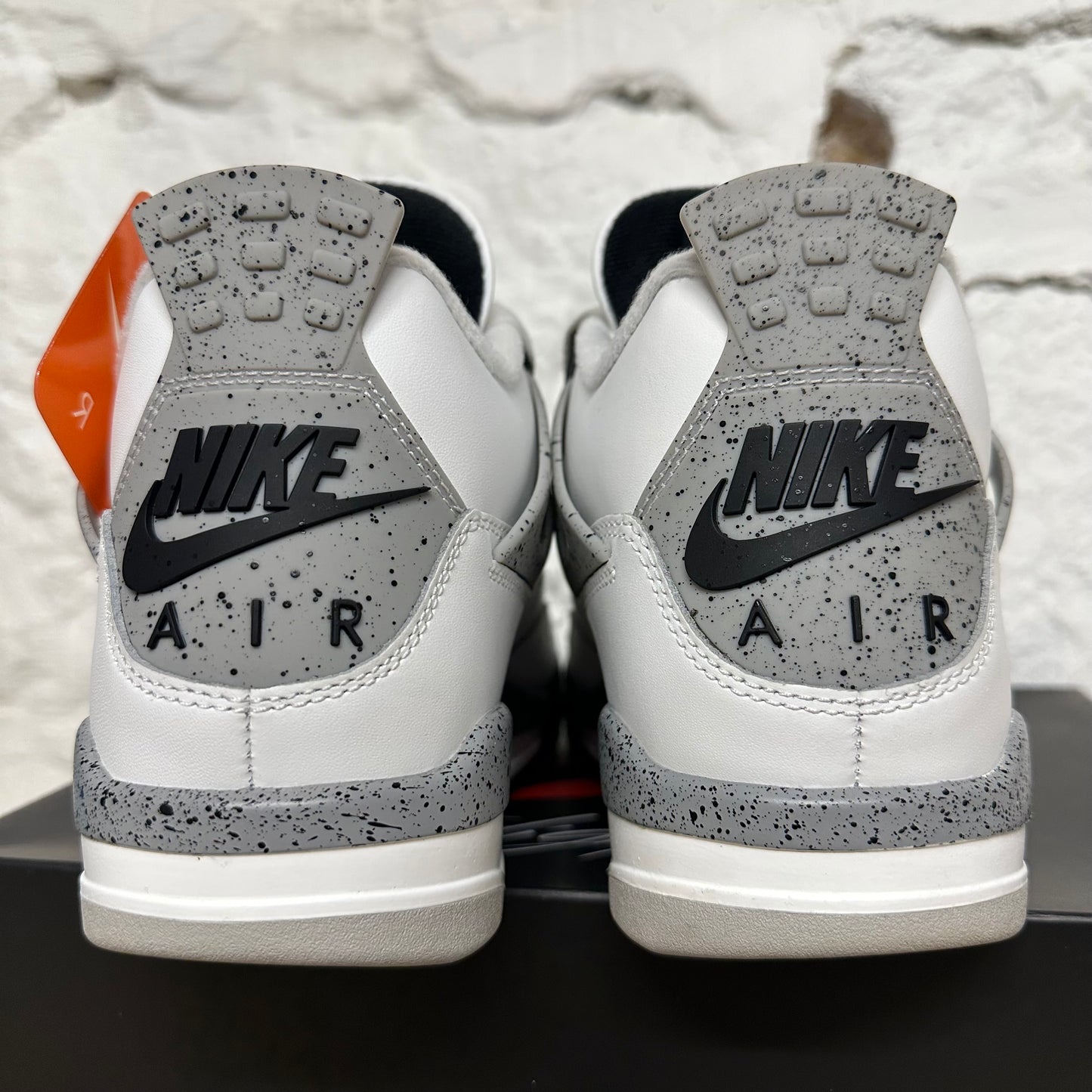 Air Jordan 4 White Cement Sz 9