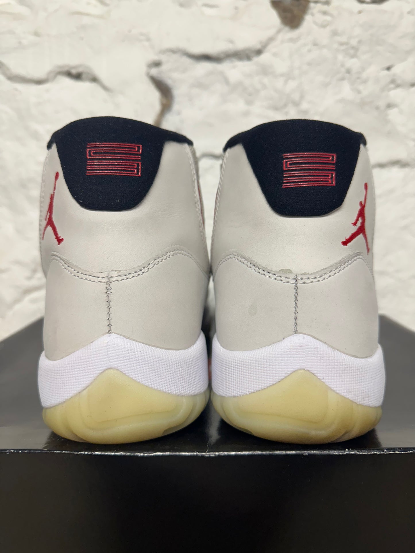 Air Jordan 11 High Platinum Tint Sz 11