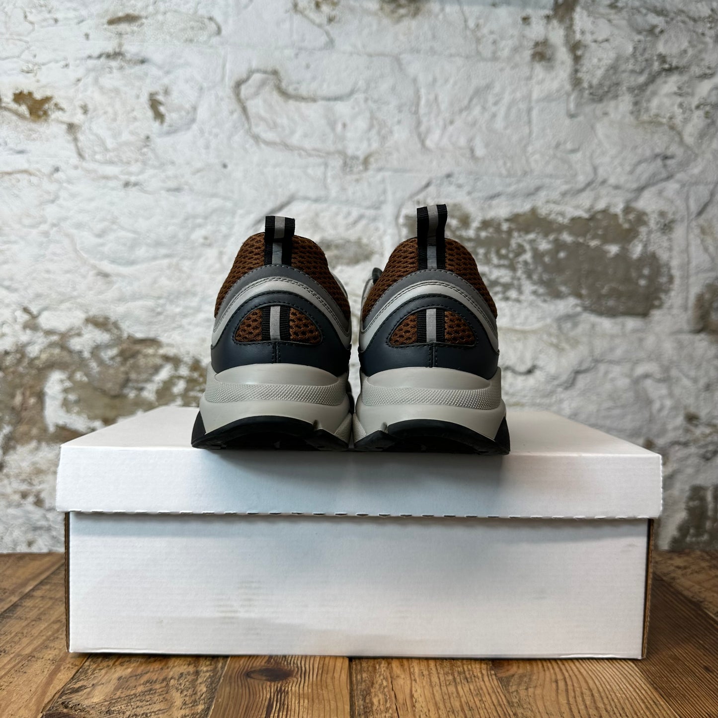 Dior B22 Brown Grey White Sneaker Sz 6.5 (39)
