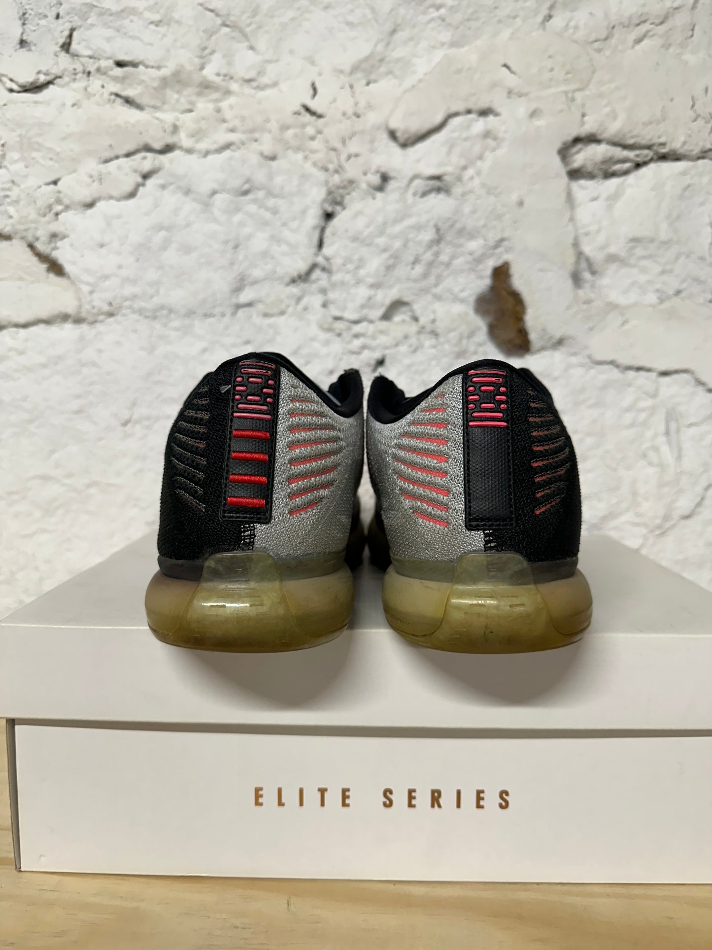 Nike Kobe 10 Elite Low Mambacurial Sz 9.5
