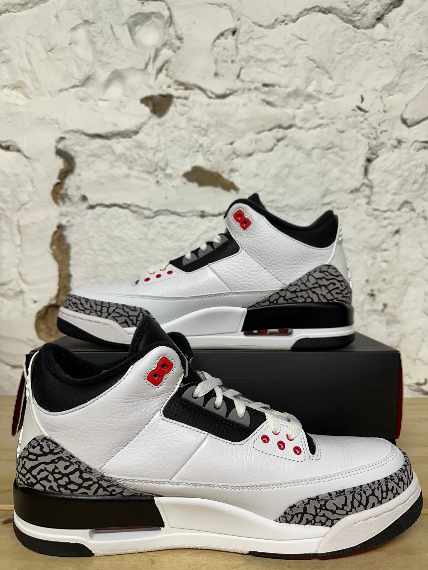 Air Jordan 3 Infrared 23 Sz 10 DS