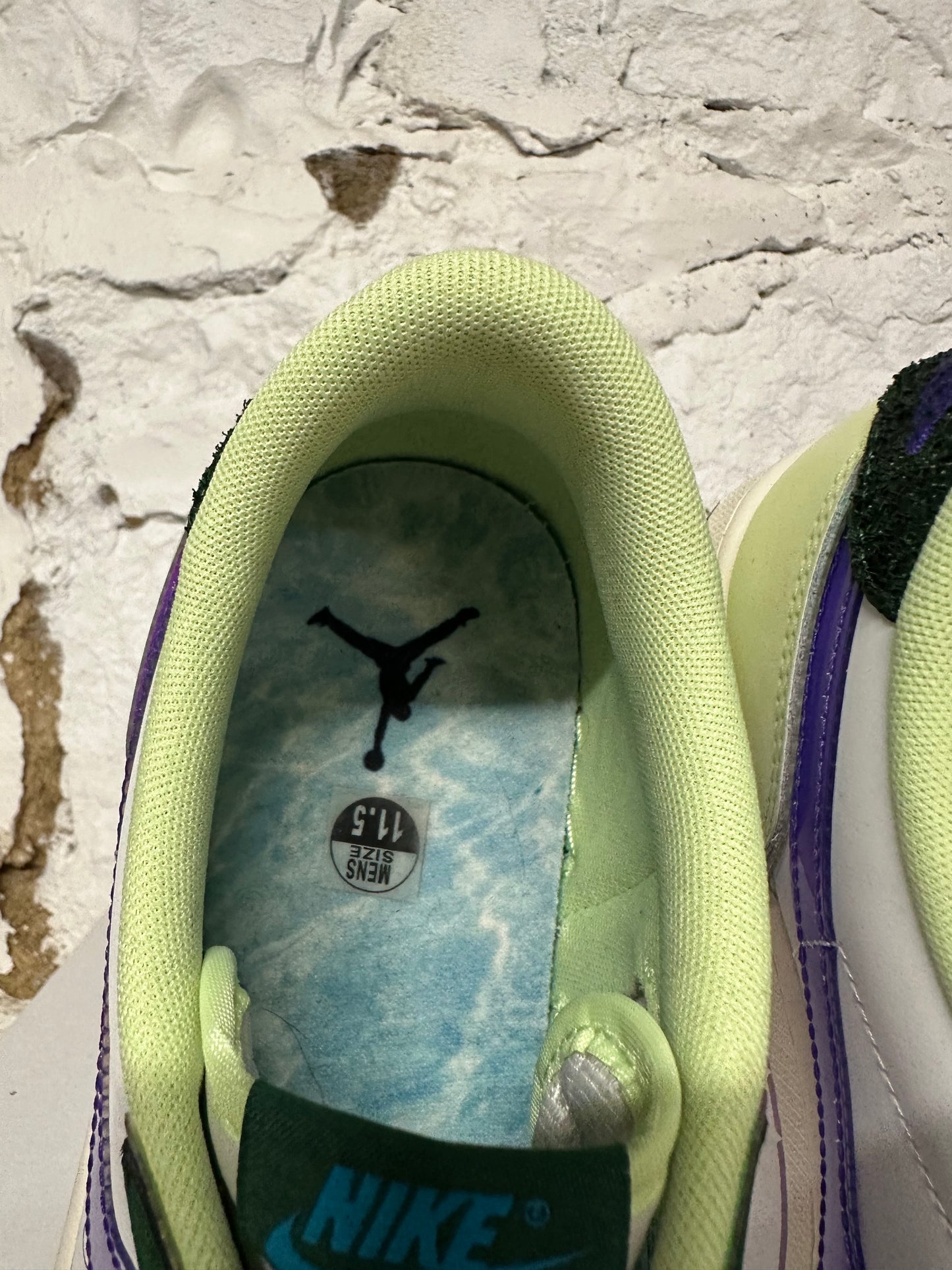 Air Jordan 1 Low Doernbecher Sz 11.5