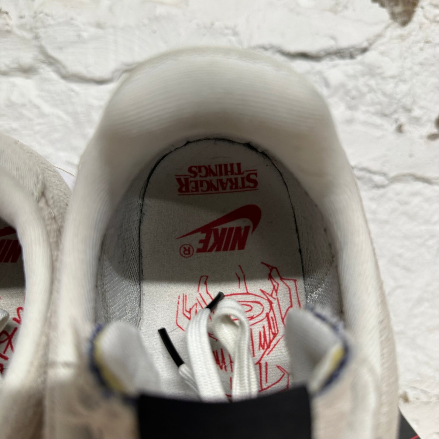 Nike x Stranger Things Air Tailwind 79 Sail Upside Down Sz 12