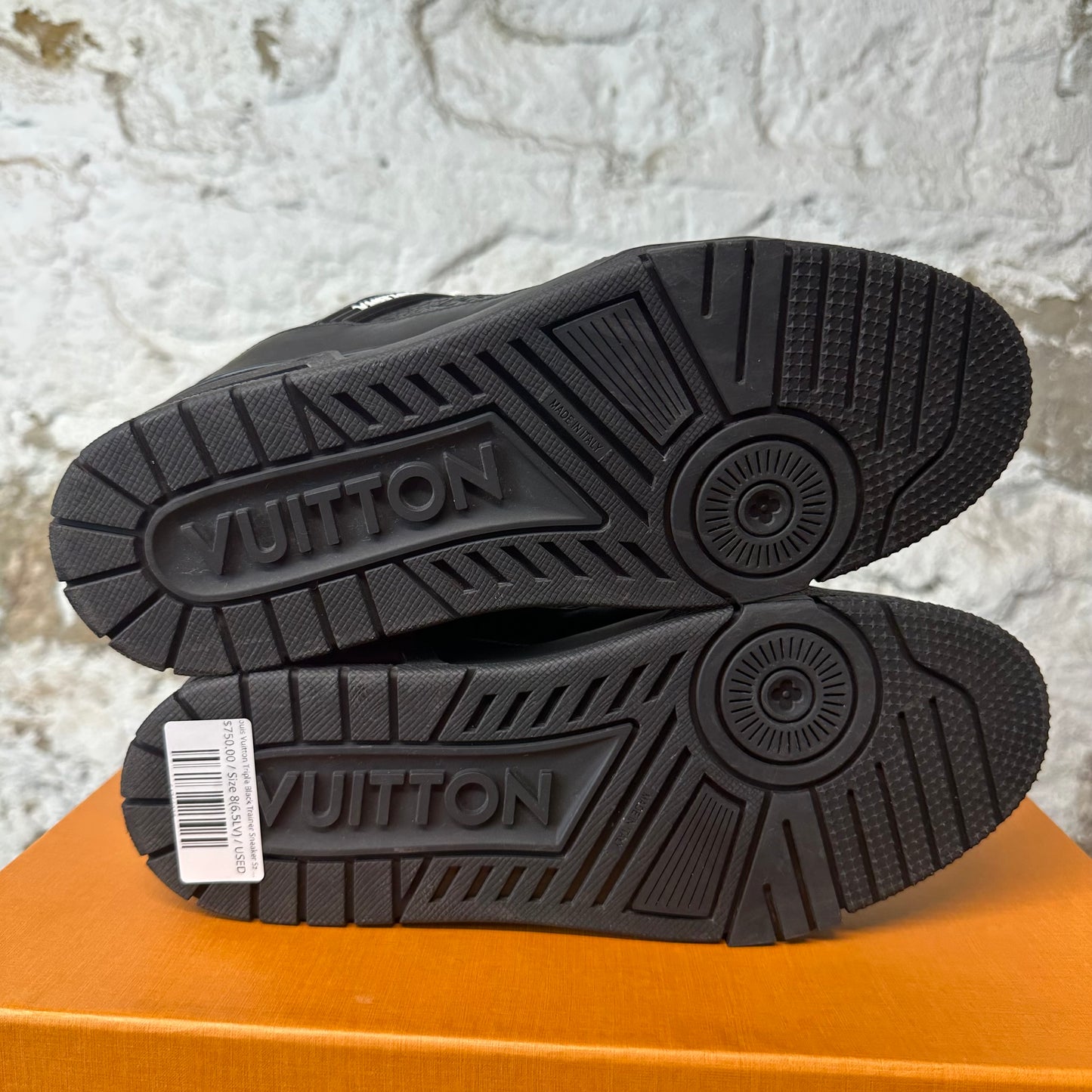 Louis Vuitton Triple Black Trainer Sneaker Sz 8 (6.5LV)