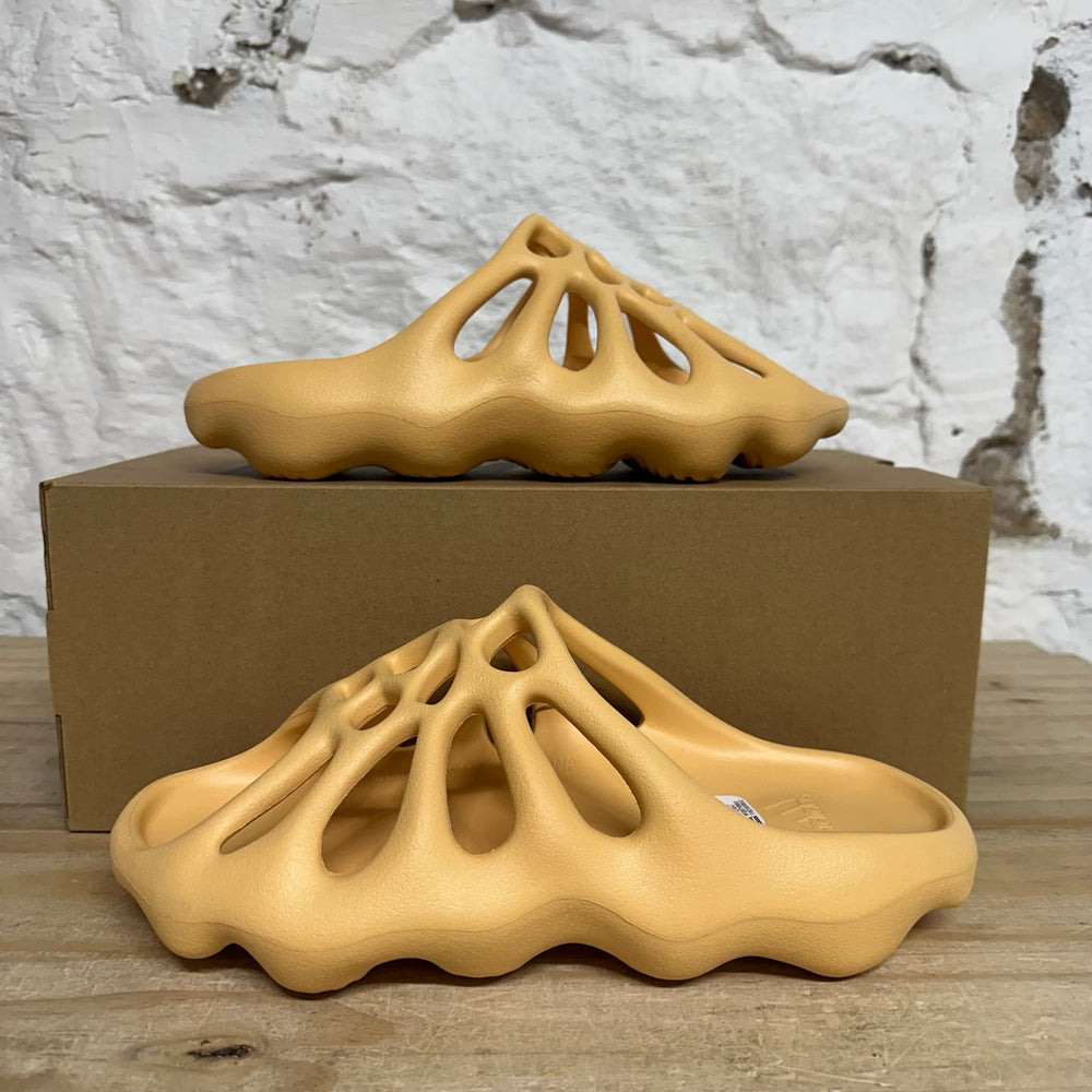 Yeezy 450 Slide Cream Sz 9 DS