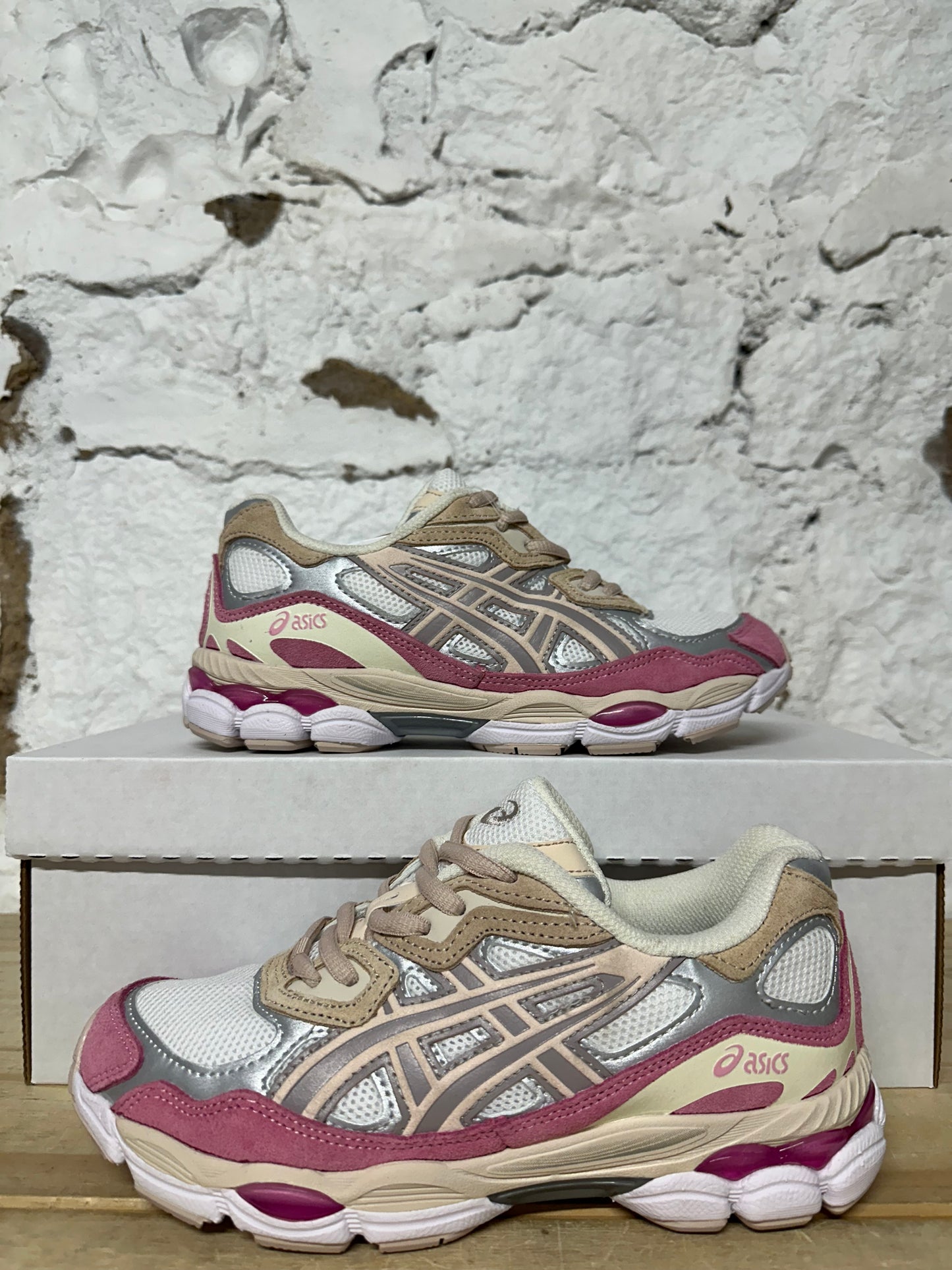 Asics Gel-NYC Cream Mineral Beige Pink Sz 6 DS
