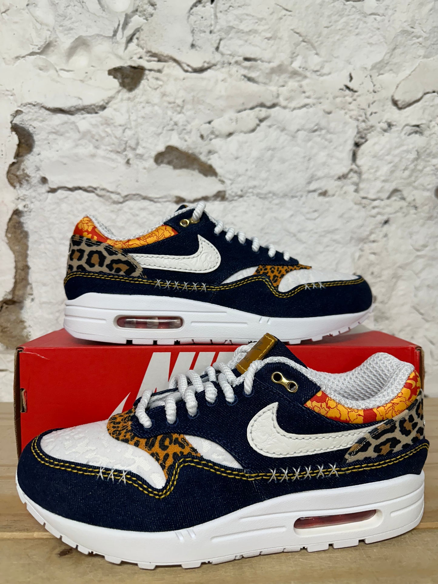 Nike Air Max 1 Denim Leopard Sz 10