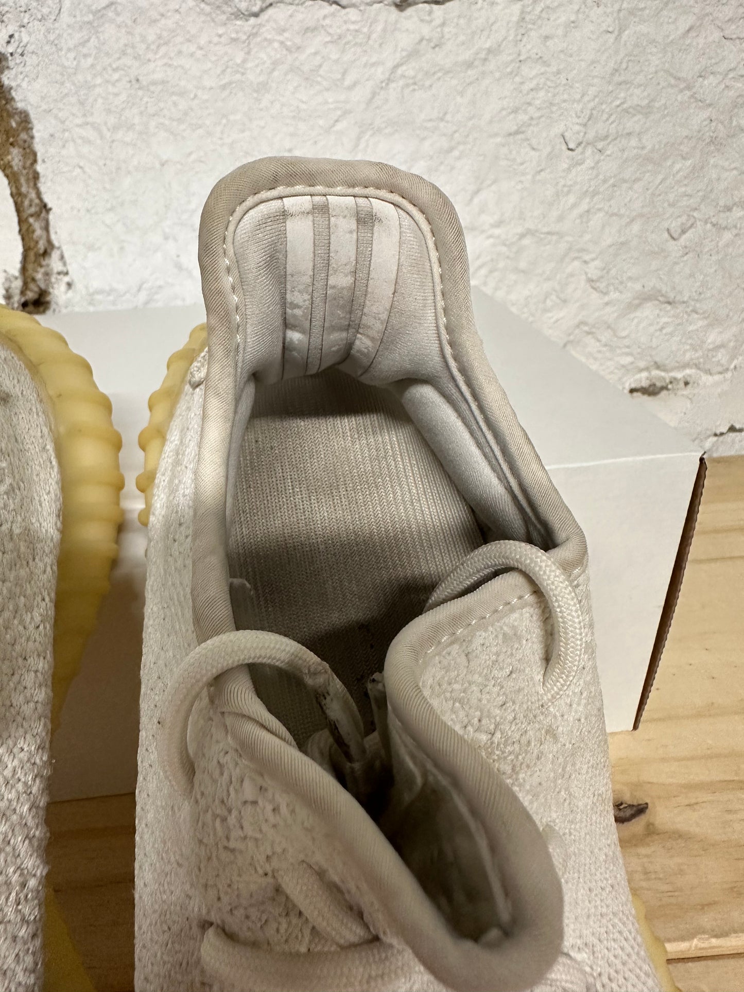 Yeezy 350 Cream Sz 7.5