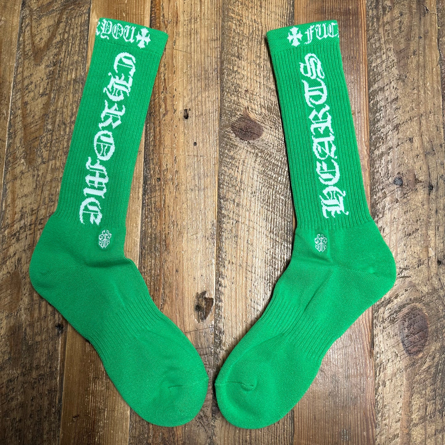 Chrome Hearts Spellout Green Socks DS
