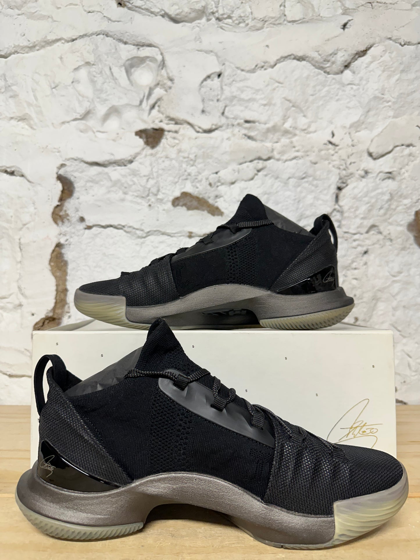 Under Armour Curry 5 Pi Day Sz 10 DS