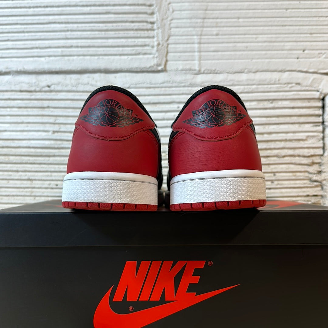 Air Jordan 1 Low Black Toe Sz 8