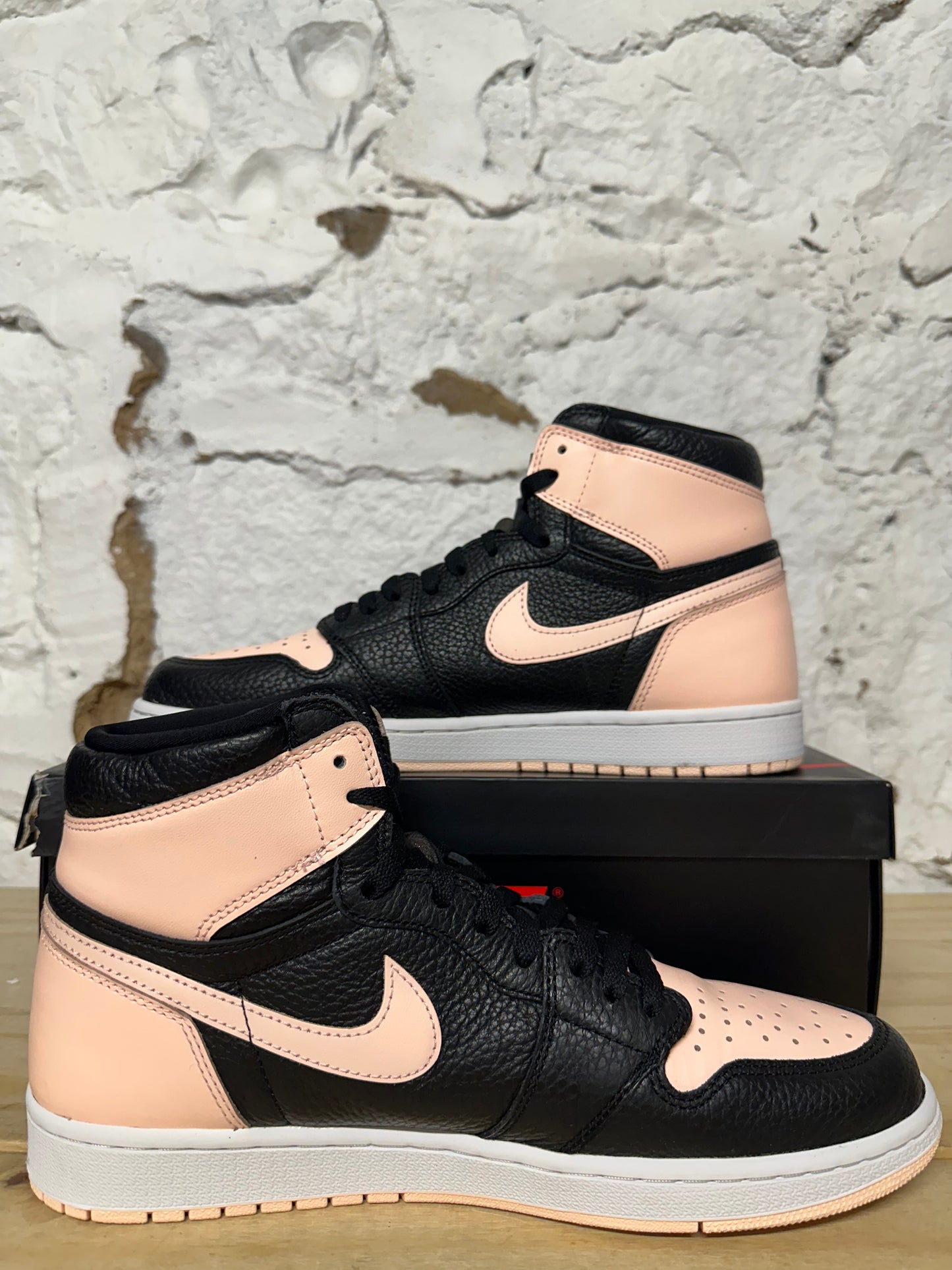 Air Jordan 1 High Crimson Tint Sz 11