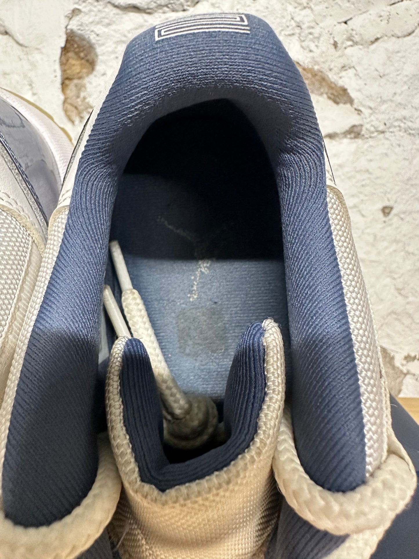 Air Jordan 11 High Diffused Blue Sz 9