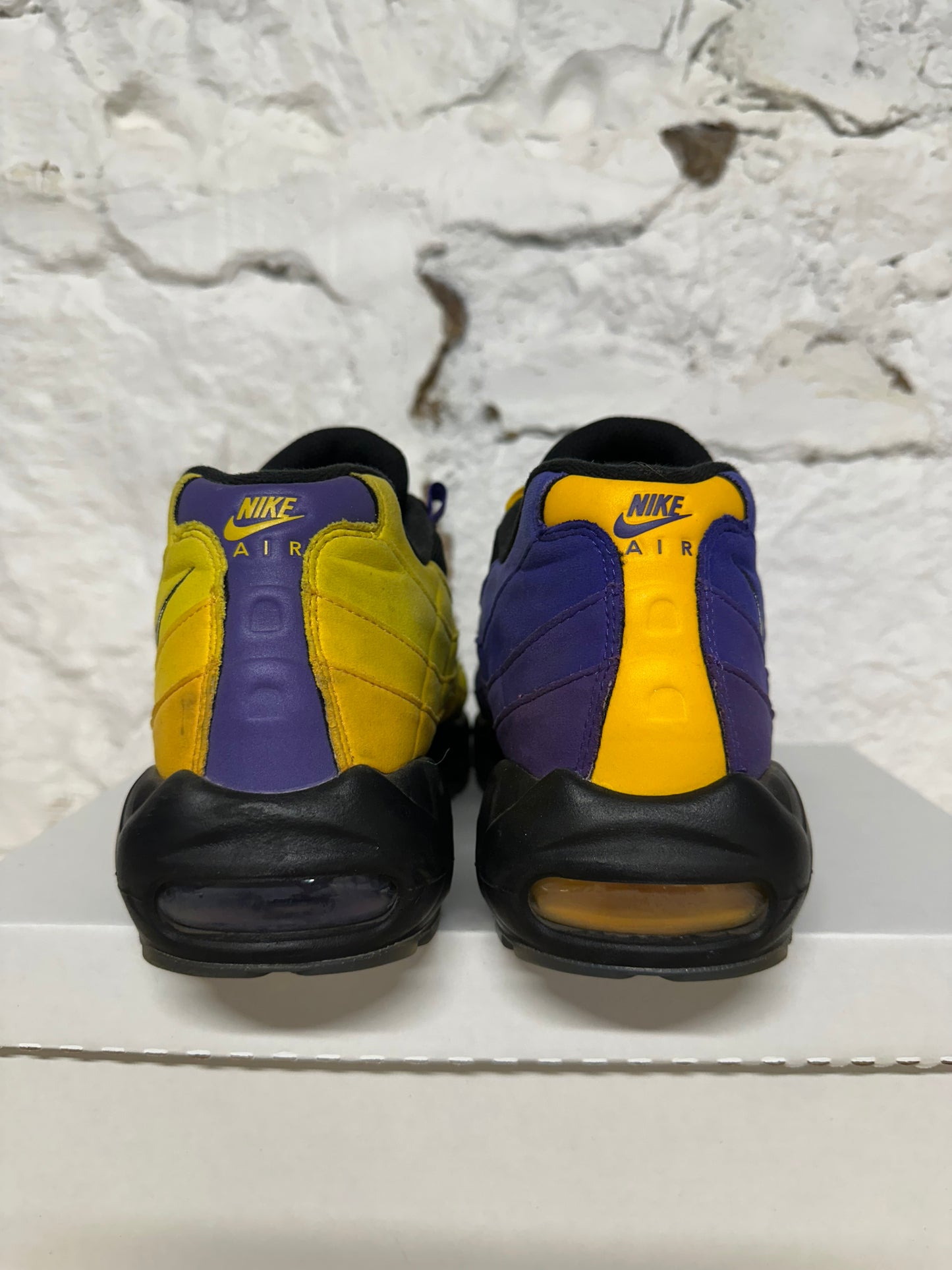 Nike Air Max 95 LeBron James Lakers Sz 11