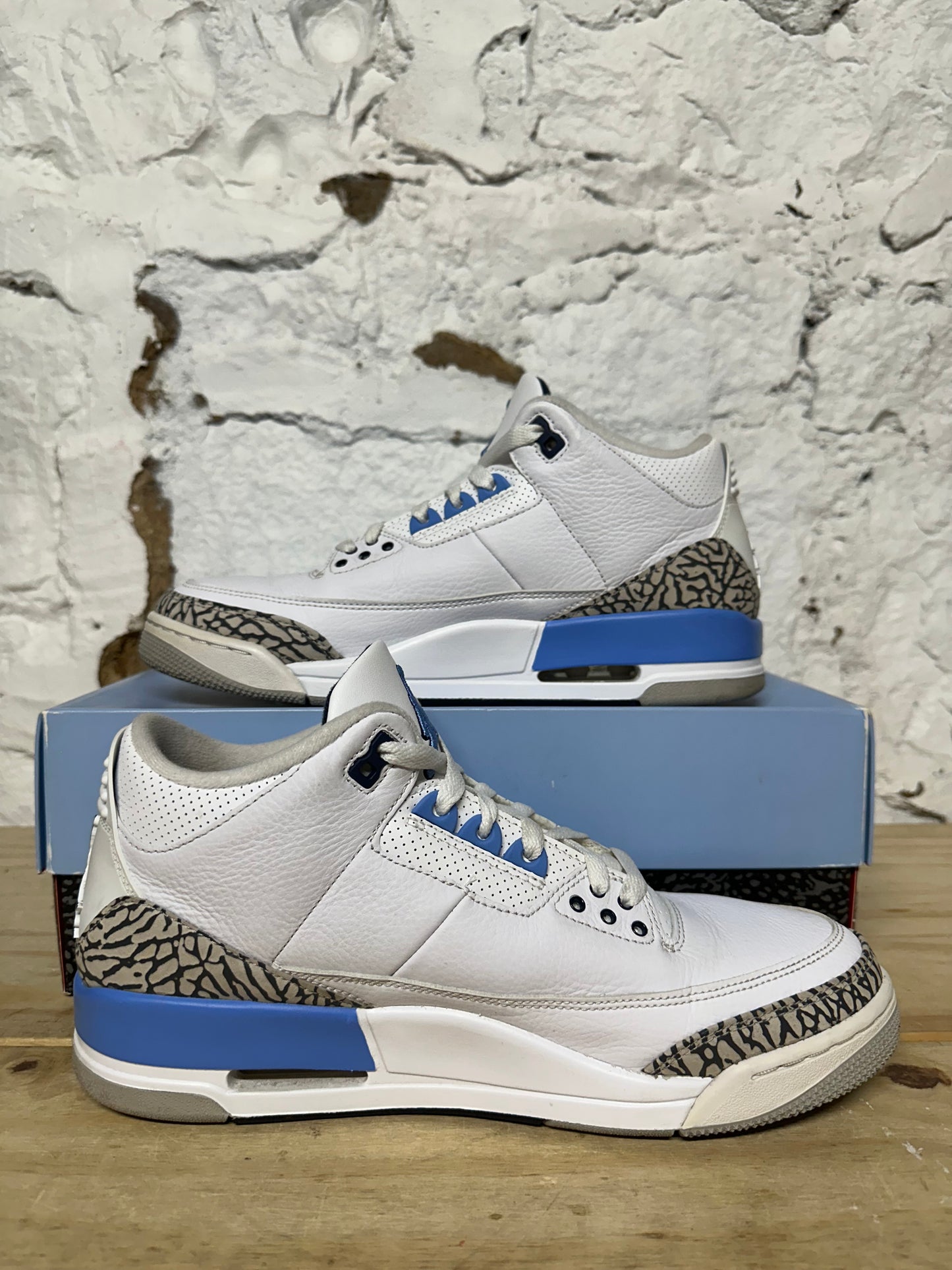 Air Jordan 3 UNC Sz 10.5