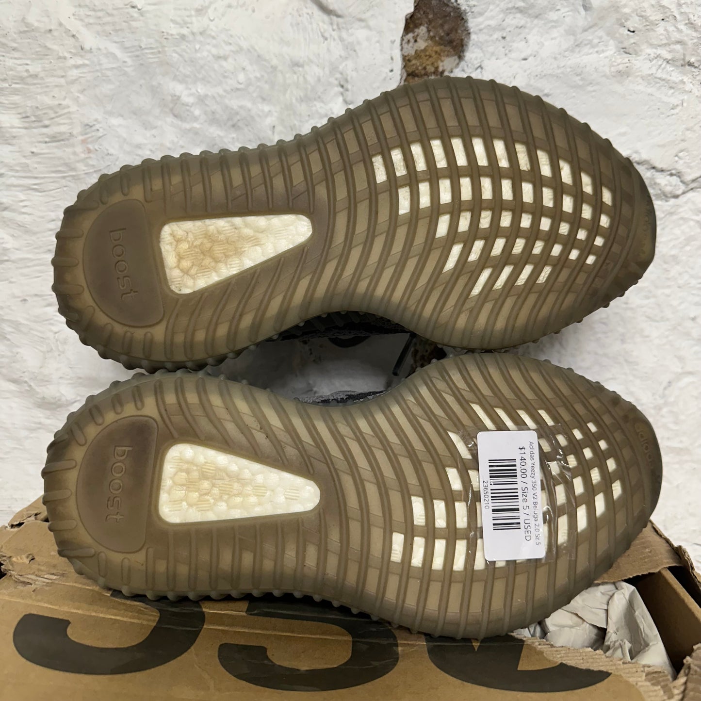 Yeezy 350 V2 Beluga 2.0 Sz 5