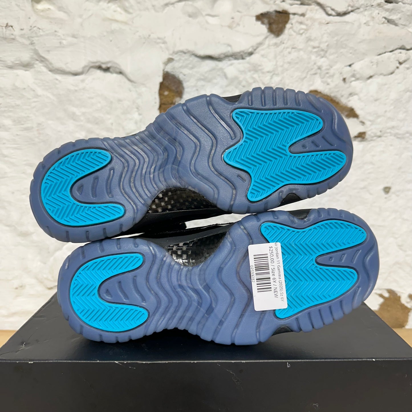 Air Jordan 11 High Gamma Blue (2025) Sz 6Y