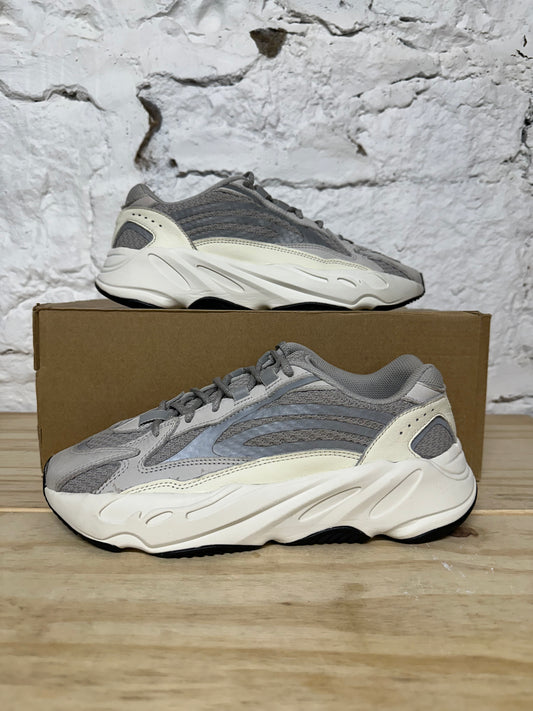 Yeezy 700 Static Sz 8
