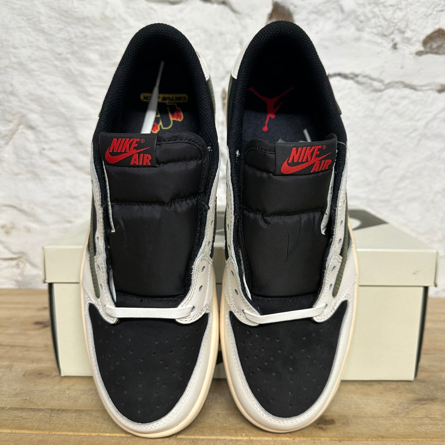 Air Jordan 1 Low Travis Scott Olive Sz 8.5 (10W) DS