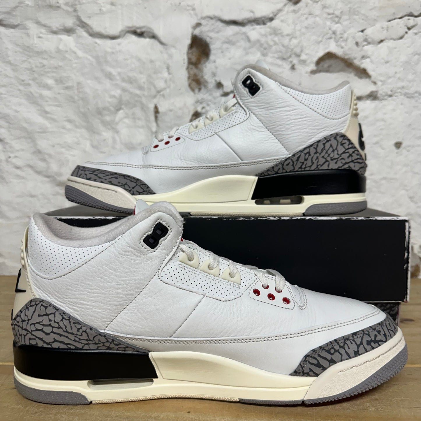Air Jordan 3 White Cement Reimagined Sz 11.5