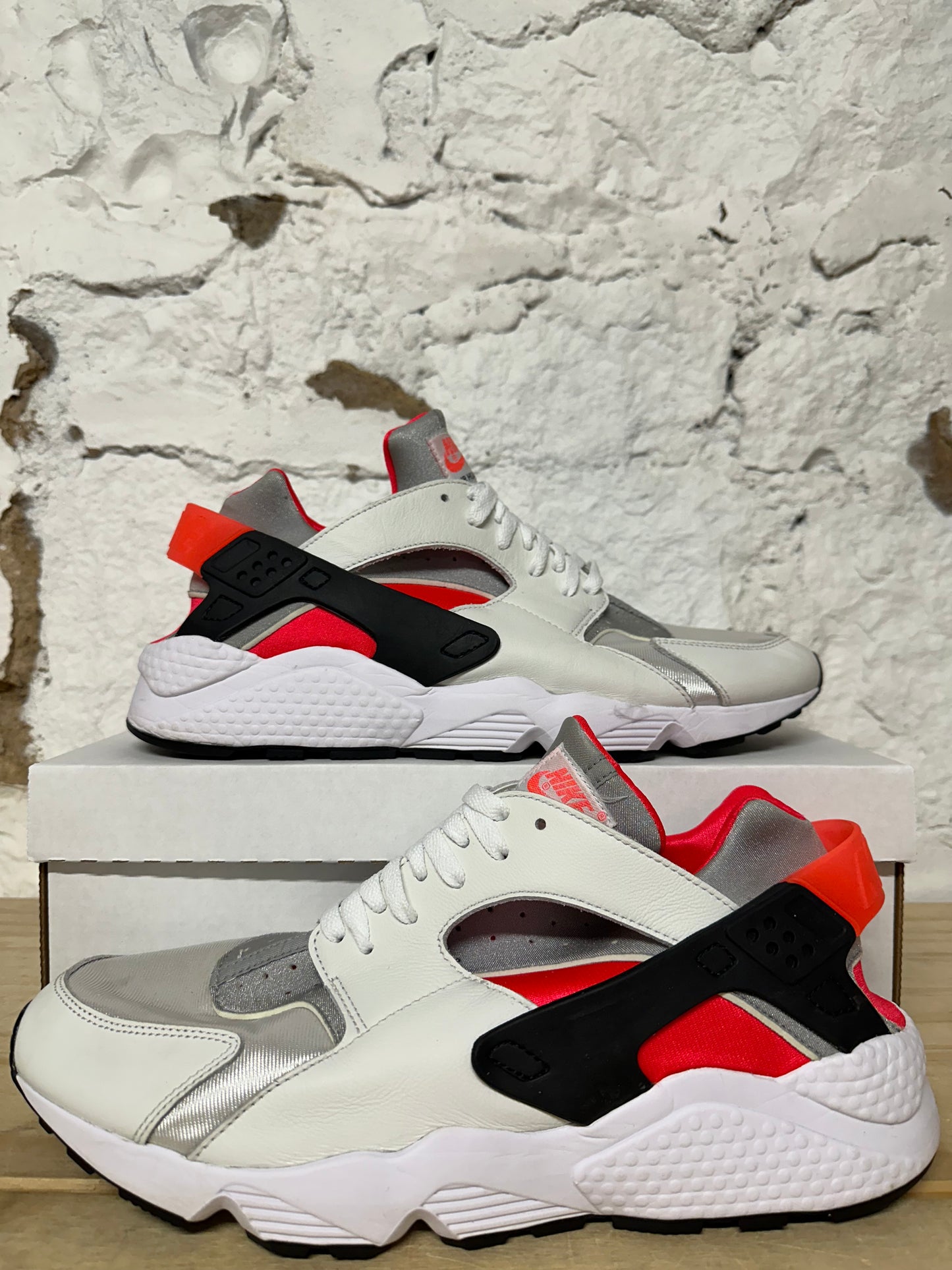 Nike Air Huarache Infrared Sz 13