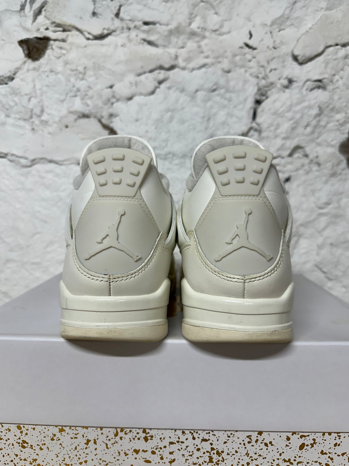 Air Jordan 4 Metallic Gold Sz 8.5 (10W)